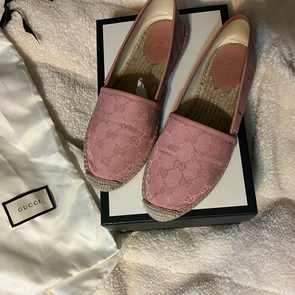 Pink Gucci canvas Espadrilles. Like new Size 8